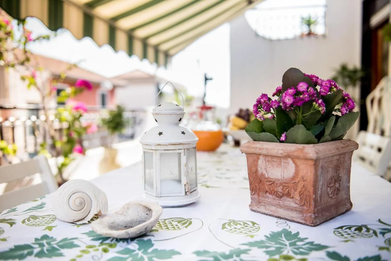 Bed and Breakfast La Castellese Aci Castello